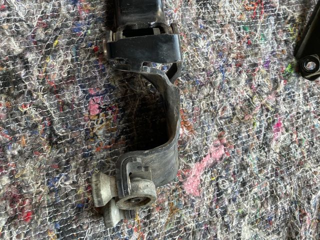 bontott VW TRANSPORTER Tolóajtó Sín Görgő