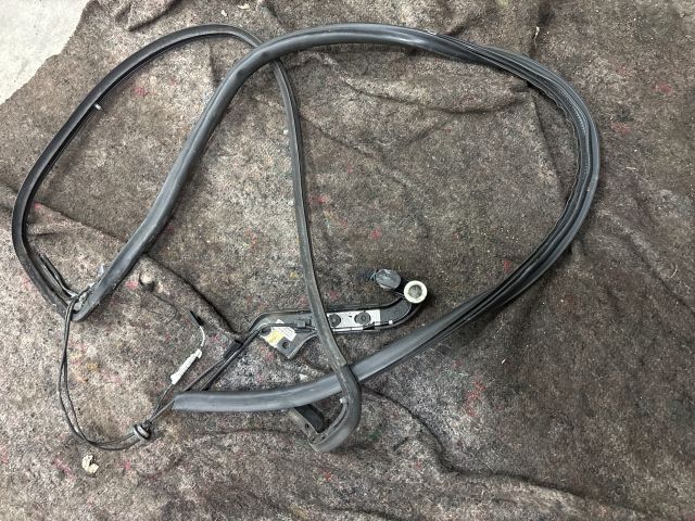 bontott VW TRANSPORTER Tolóajtó Sín Görgő