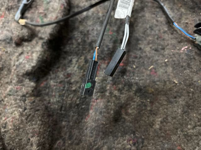 bontott VW TRANSPORTER Tolóajtó Sín Görgő