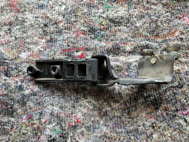 bontott VW TRANSPORTER Tolóajtó Sín Görgő