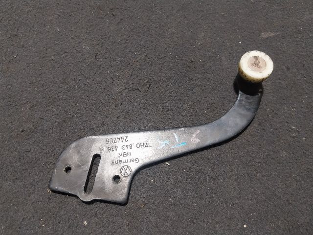 bontott VW TRANSPORTER Tolóajtó Sín Görgő