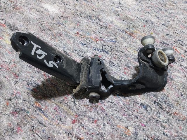 bontott VW TRANSPORTER Tolóajtó Sín Görgő