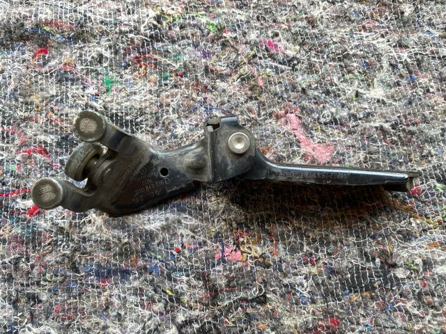 bontott VW TRANSPORTER Tolóajtó Sín Görgő