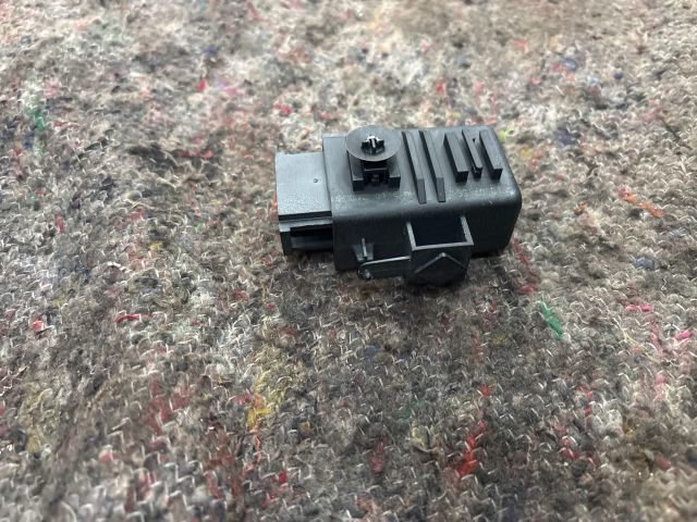 bontott VW TRANSPORTER Ülésfűtés Vezérlő