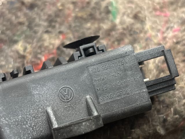 bontott VW TRANSPORTER Ülésfűtés Vezérlő