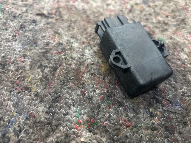 bontott VW TRANSPORTER Ülésfűtés Vezérlő