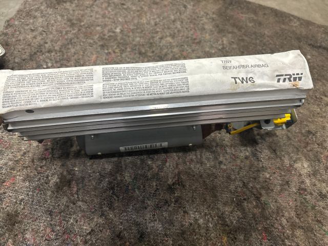 bontott VW TRANSPORTER Utasoldali Légzsák