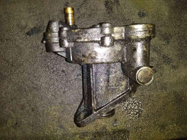 bontott VW TRANSPORTER Vákumpumpa