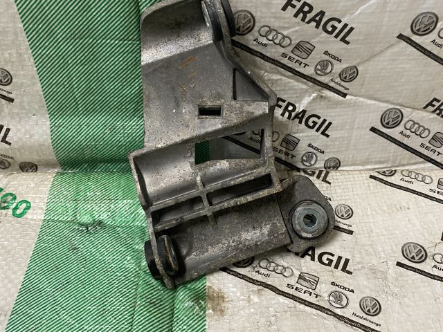 bontott VW TRANSPORTER Váltó Bowden Tartó Bak