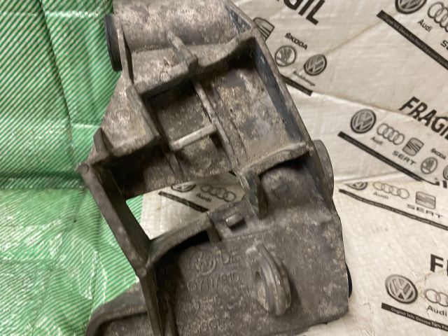 bontott VW TRANSPORTER Váltó Bowden Tartó Bak