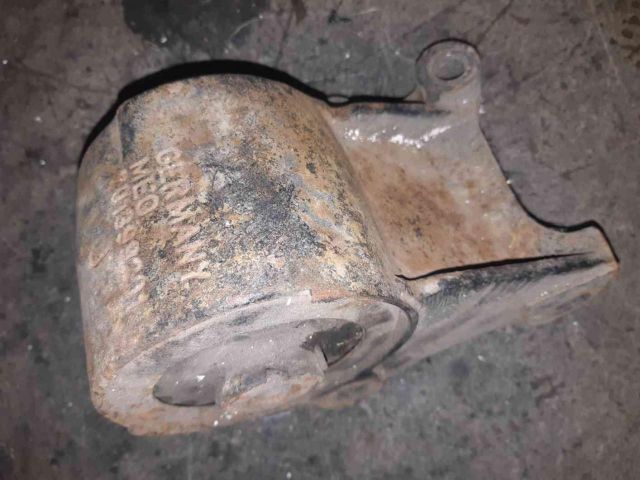 bontott VW TRANSPORTER Váltó Tartó Bak (Pozíciófüggetlen)