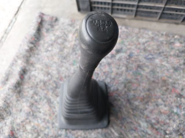 bontott VW TRANSPORTER Váltószoknya