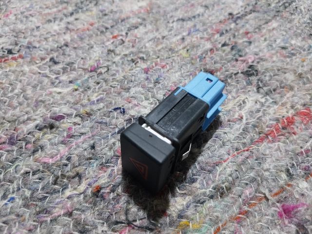 bontott VW TRANSPORTER Vészvillogó Kapcsoló