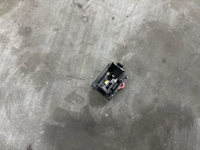 bontott VW TRANSPORTER Vészvillogó Kapcsoló