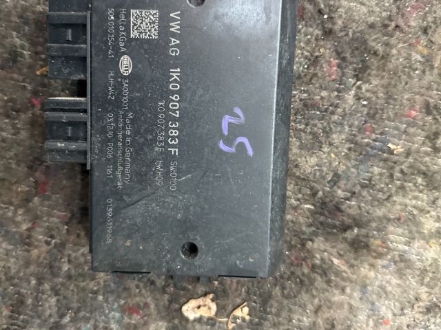 bontott VW TRANSPORTER Vonóhorog Elektronika