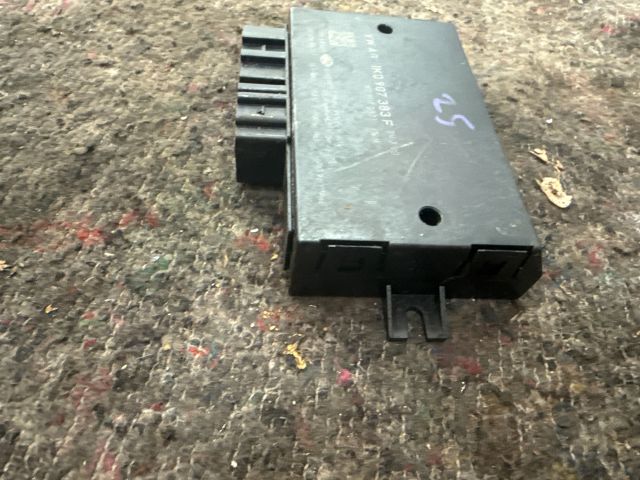 bontott VW TRANSPORTER Vonóhorog Elektronika