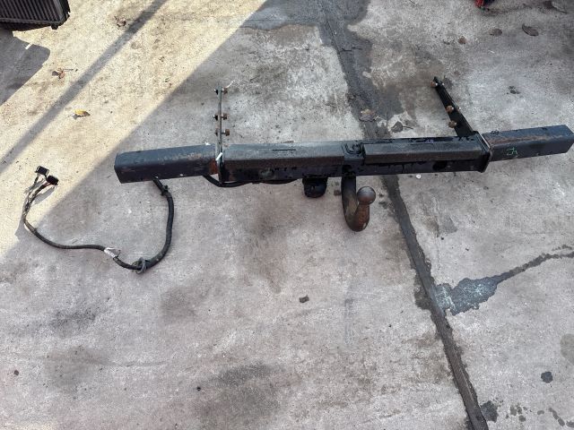 bontott VW TRANSPORTER Vonóhorog