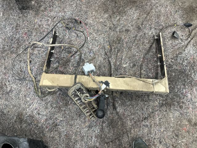 bontott VW TRANSPORTER Vonóhorog