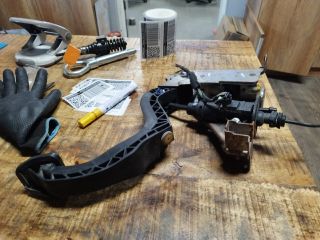 bontott VW UP Kuplung Pedál