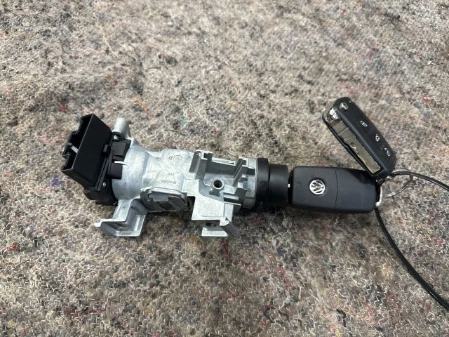 bontott VW UP Gyújtáskapcsoló Házzal