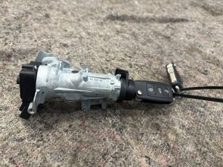 bontott VW UP Gyújtáskapcsoló Házzal