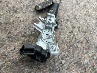 bontott VW UP Gyújtáskapcsoló Házzal