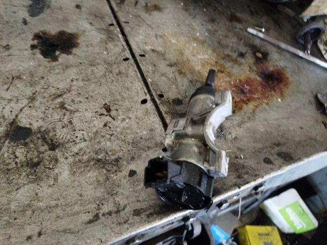 bontott VW UP Gyújtáskapcsoló Házzal