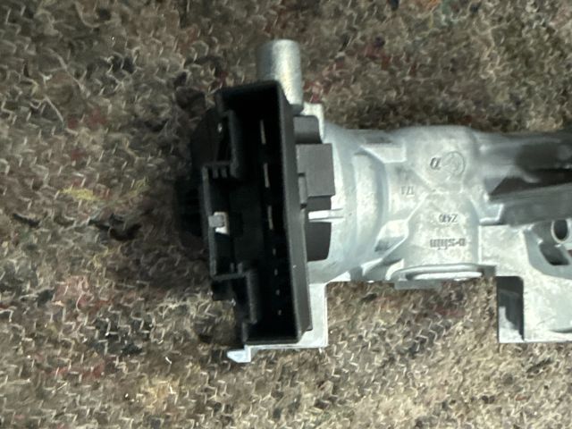 bontott VW UP Gyújtáskapcsoló Házzal