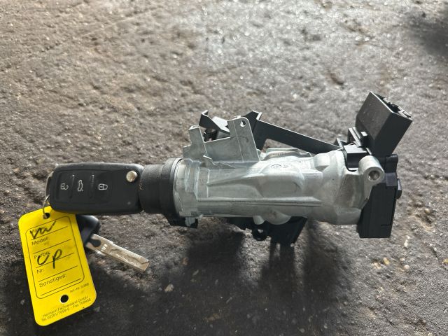 bontott VW UP Gyújtáskapcsoló Házzal