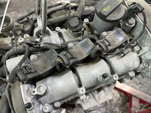 bontott VW UP Gyújtótrafó Szett