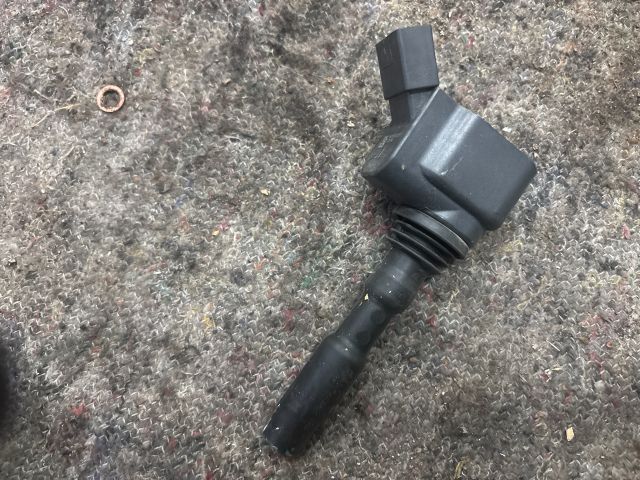 bontott VW UP Gyújtótrafó