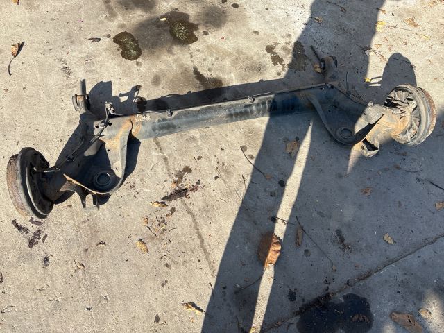 bontott VW UP Hátsó Híd (Dobfékes)