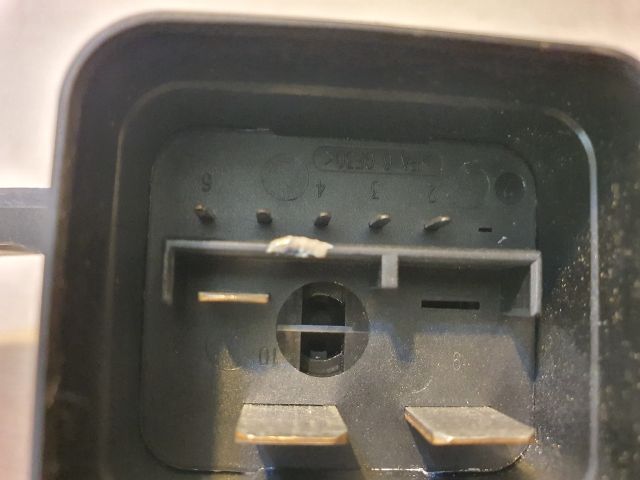 bontott VW UP Hűtőventilátor Relé