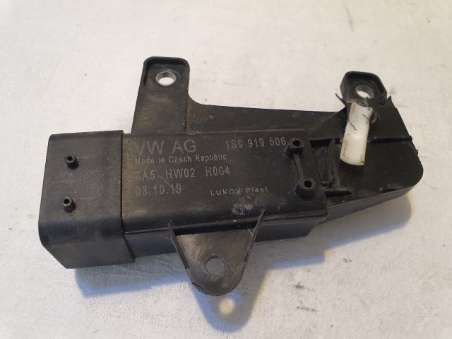 bontott VW UP Hűtőventilátor Relé