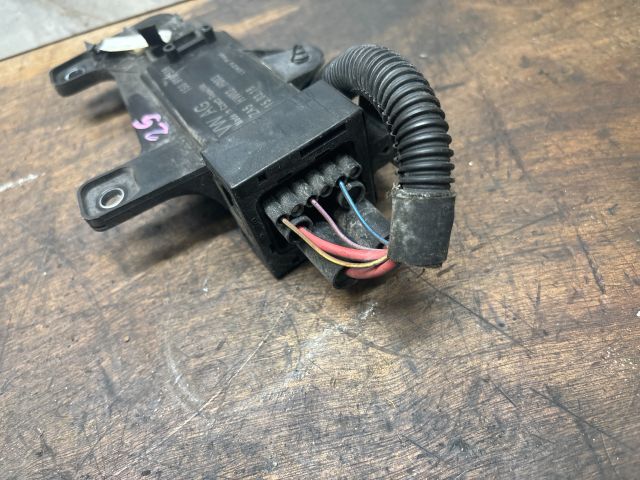 bontott VW UP Hűtőventilátor Relé