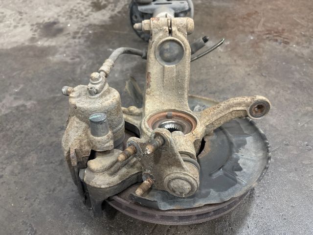 bontott VW UP Jobb első Gólyaláb (Lengécsillapító, Rugó)