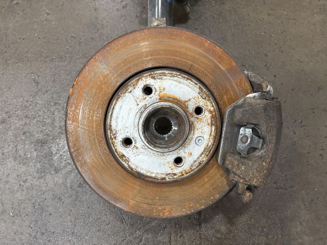 bontott VW UP Jobb első Gólyaláb (Lengécsillapító, Rugó)