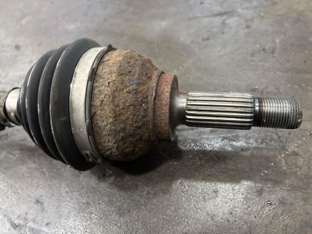 bontott VW UP Jobb Féltengely