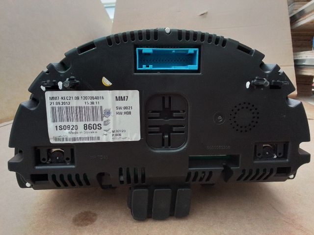 bontott VW UP Kilométeróra