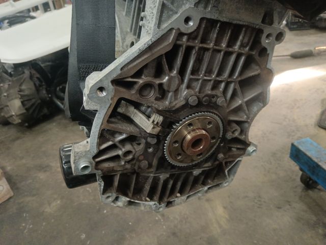 bontott VW UP Motor (Fűzött blokk hengerfejjel)