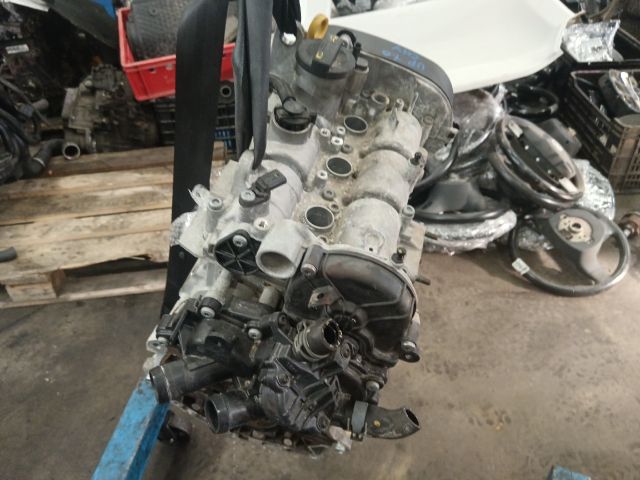 bontott VW UP Motor (Fűzött blokk hengerfejjel)
