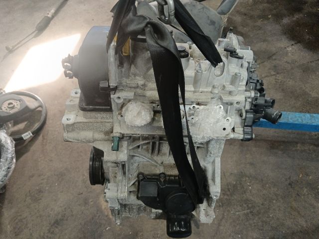 bontott VW UP Motor (Fűzött blokk hengerfejjel)