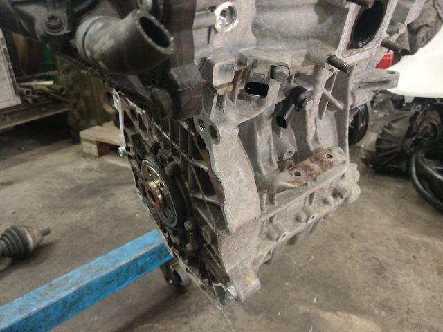 bontott VW UP Motor (Fűzött blokk hengerfejjel)