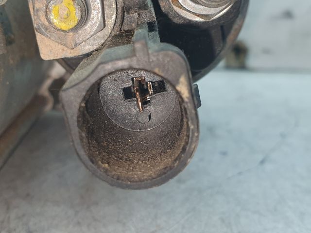 bontott VW UP Önindító