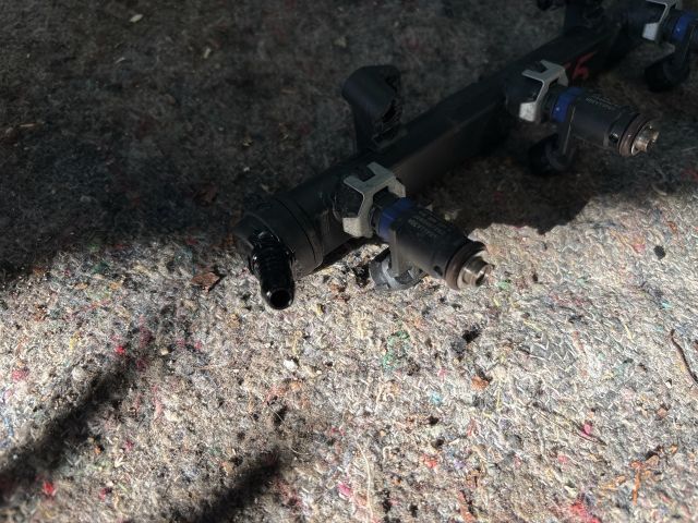 bontott VW UP Porlasztó Sor / Híd