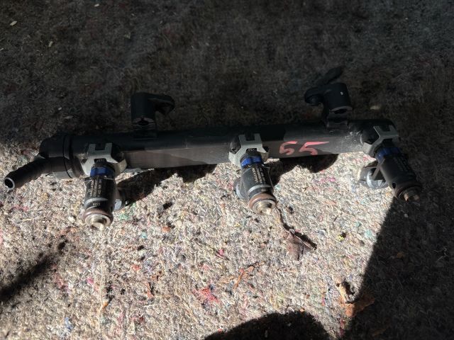 bontott VW UP Porlasztó Sor / Híd