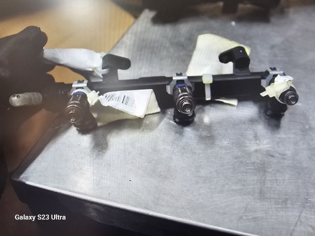 bontott VW UP Porlasztó Sor / Híd