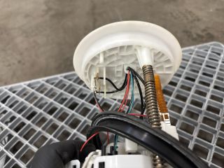 bontott VW UP Üzemanyag Szivattyú