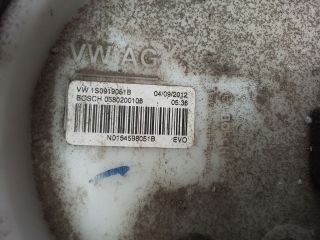 bontott VW UP Üzemanyag Szivattyú