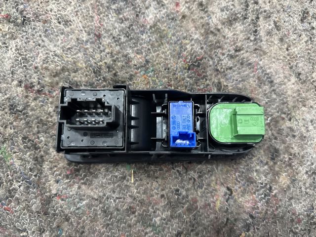 bontott VW UP Ablakemelő és Tükör Kapcsoló